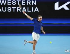 世俱杯2025-联合杯逆转法网，西西帕斯点燃赛场