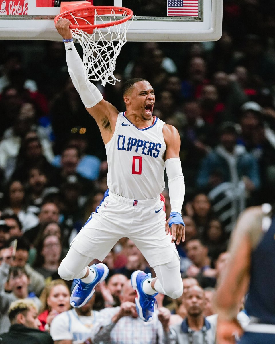 世俱杯决赛-快船战胜湖人，乔治独得35分的简单介绍