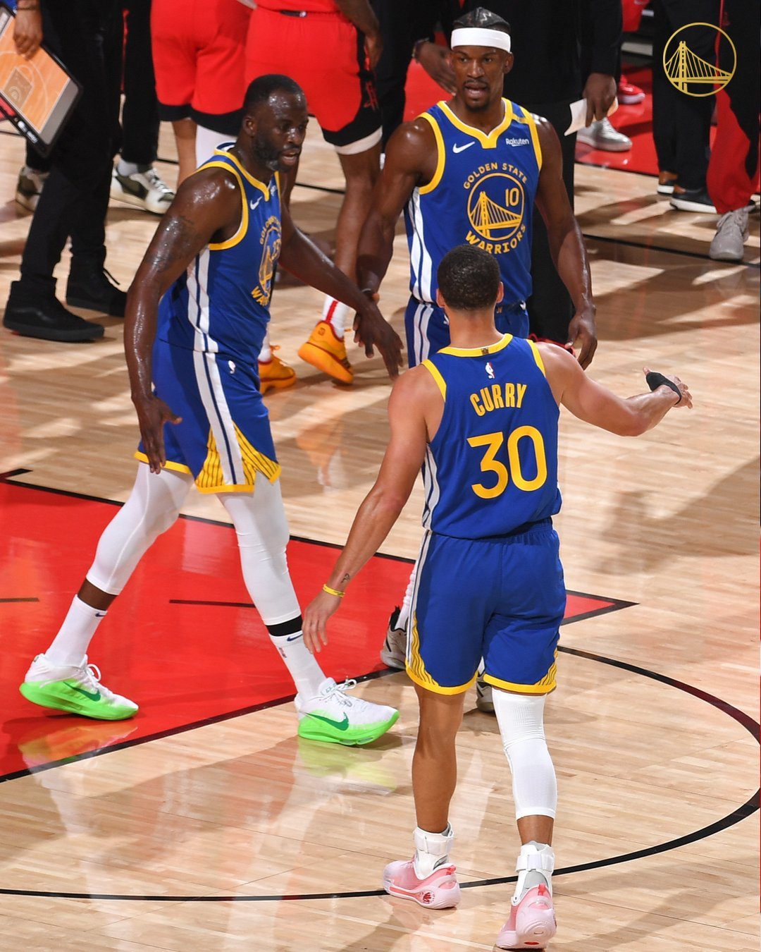 世俱杯决赛-勇士大胜热火，库里砍下30分