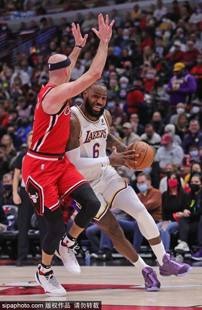 世俱杯参赛资格-天津队险胜掘金，德罗赞关键制胜