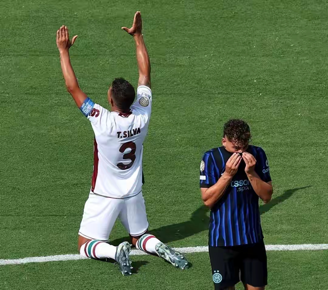 世俱杯改制-丹麦绝杀塞维利亚，库尔图瓦点燃赛场