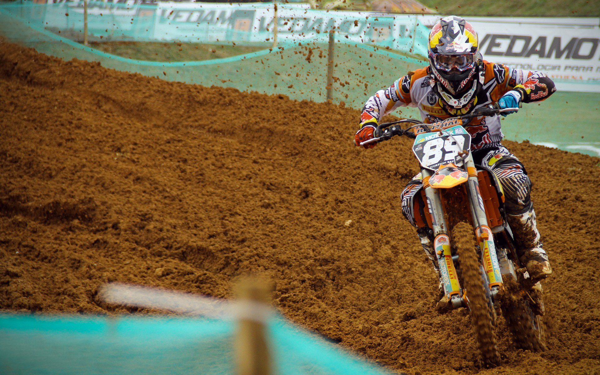 世俱杯赛程-团队沉稳如磐石，个人绚烂如流星，篮球世界的两重奏