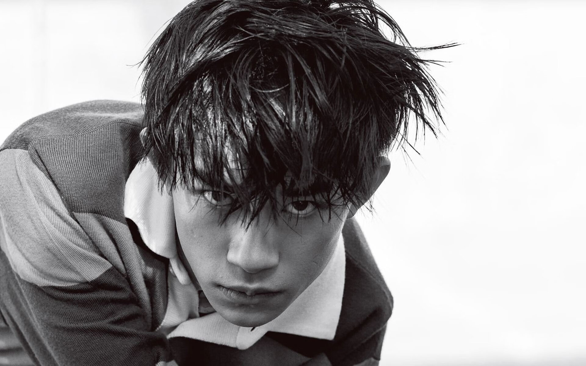 世俱杯直播-冰火淬锋刃，爵士苦战深圳，爱德华兹于无声处听惊雷