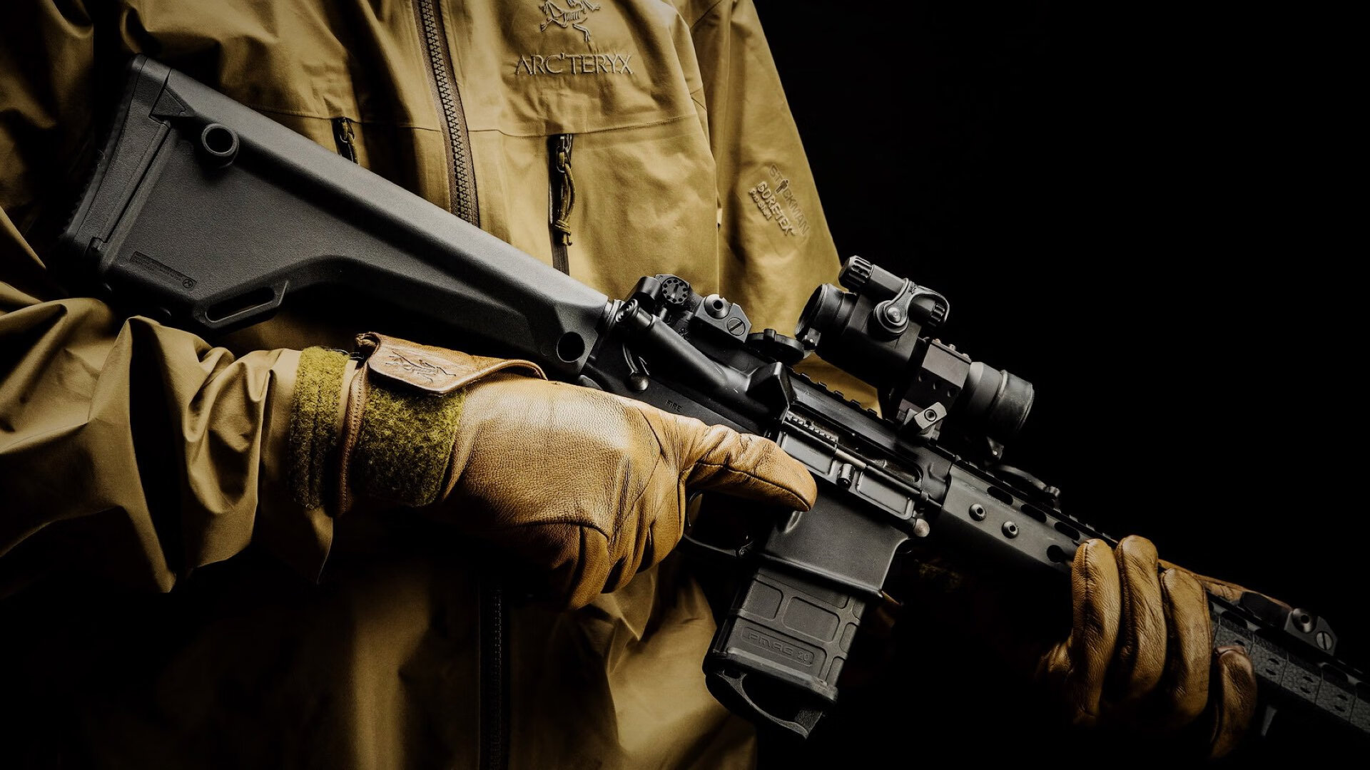 世俱杯改制-赛道与绿茵场的双重奏,当冰被火融化,寂静中诞生新的轰鸣